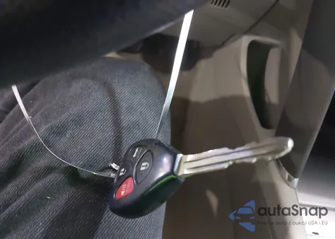 2007 Toyota Camry Le z USA, uszkodzony, nr VIN 4T1BE46K17U610630